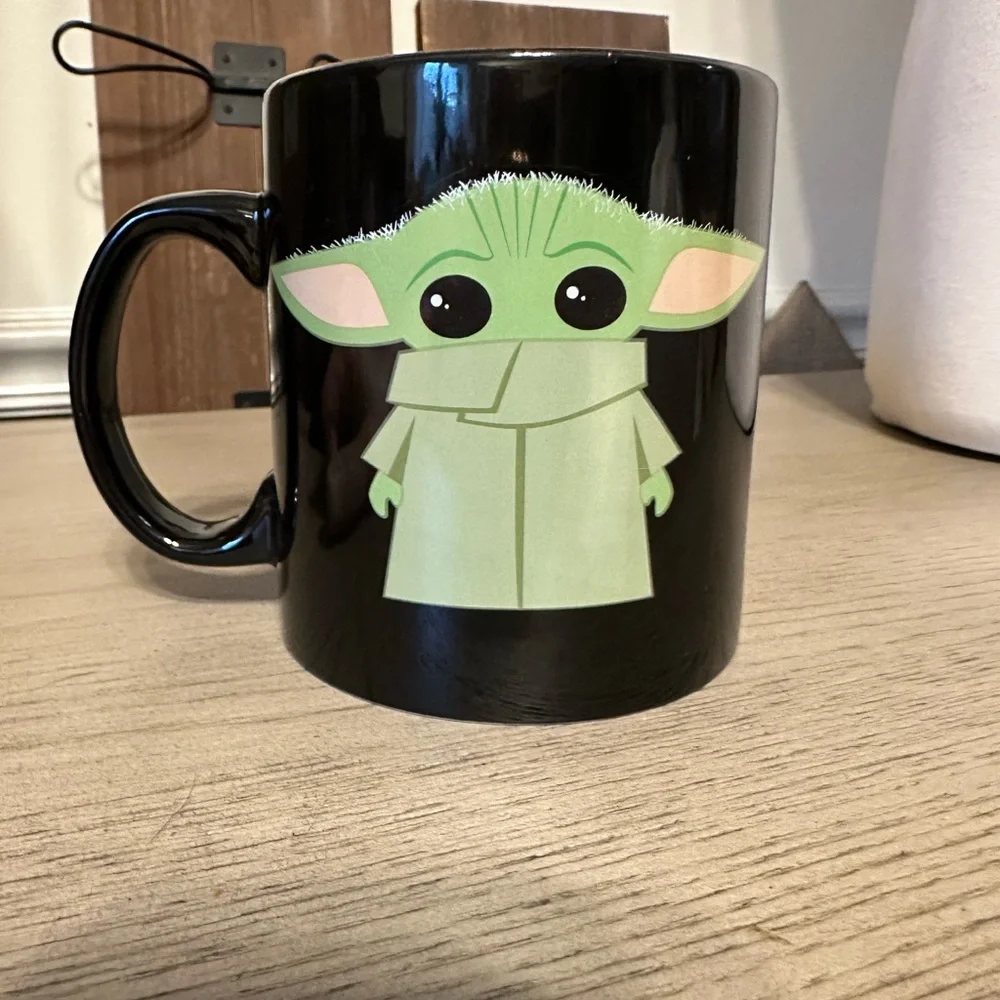 Baby YODA 20 oz Ceramic Mug - Picture 2 of 5